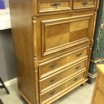 904 2185 CHEST OF DRAWERS